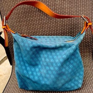 Dooney and Bourke tote